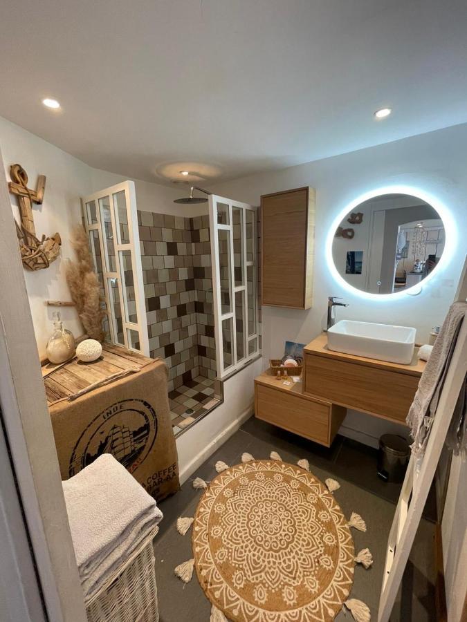 Lou Cabanou Apartment แซ็งต์-แมกซีม ภายนอก รูปภาพ